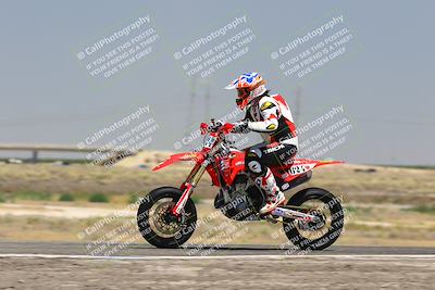 media/Aug-03-2025-TrackDaz (Sun) [[bf4a71acf9]]/B Group/1220pm (Wheelie Bump)/